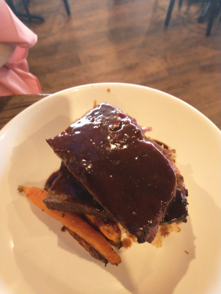 Social spots from Black Oak Kitchen & Drinks