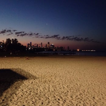 31st Street Beach - Great view of the skyline - Beaches Near Me - Chicago, Illinois 31st Street Beach - Great view of the skyline - Beaches Near Me - Chicago, Illinois