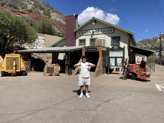 Queen Mine Tour by null