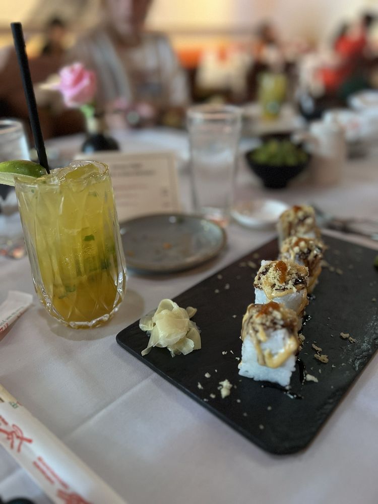 Food from Hooked Sushi
