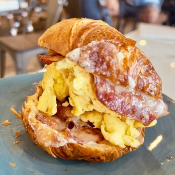 Crema Gourmet  - Croissant Breakfast Sandwich - Coffee & Tea Near Me - Pinecrest, Florida