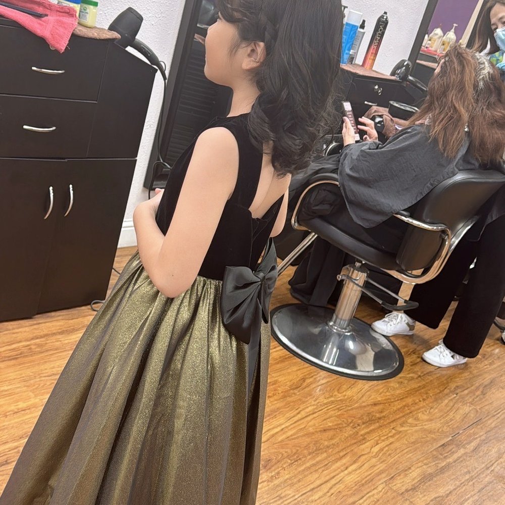 Clean Looks - Hair Salons Near Me - Pacifica, California