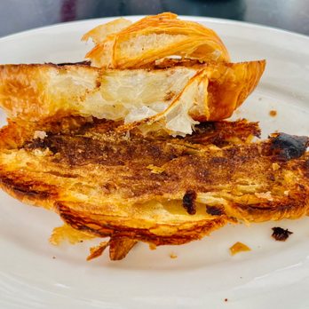 Gaulart & Maliclet - Cinnamon sugar croissant - French Near Me - Charleston, South Carolina Gaulart & Maliclet - Cinnamon sugar croissant - French Near Me - Charleston, South Carolina