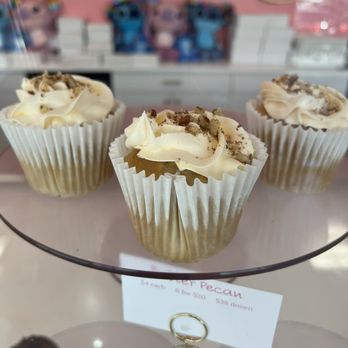 Dolce Kupcakes - Butter Pecan Cupcake - Bakeries Near Me - San Antonio, Texas Dolce Kupcakes - Butter Pecan Cupcake - Bakeries Near Me - San Antonio, Texas