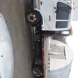 Kelly's Towing