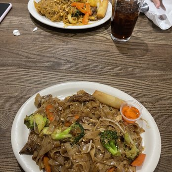 Planet Thai - Pad se ew,planet thai noodle - Thai Near Me - Lexington, Kentucky