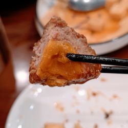 Jiang Nan - 咸蛋黄卵子头 - Salted Egg Lion's Head