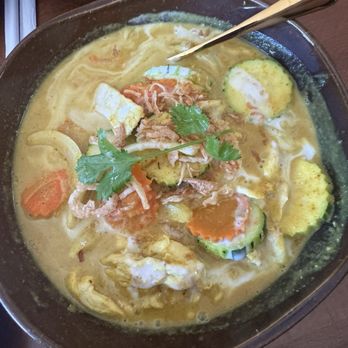 Thaiburi - Yellow Curry with chicken - Thai Near Me - Turlock, California Thaiburi - Yellow Curry with chicken - Thai Near Me - Turlock, California
