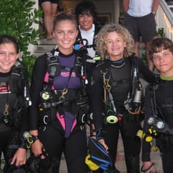 Family Fun Scuba & Snorkel - A Great Family Pre-Dive Picture!