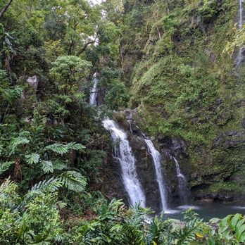 Upper Waikani Falls - Landmarks & Historical Buildings Near Me - Haiku, Hawaii