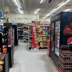 Tybee Market I G A - Inside