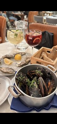 Meia-Nau Matosinhos by null