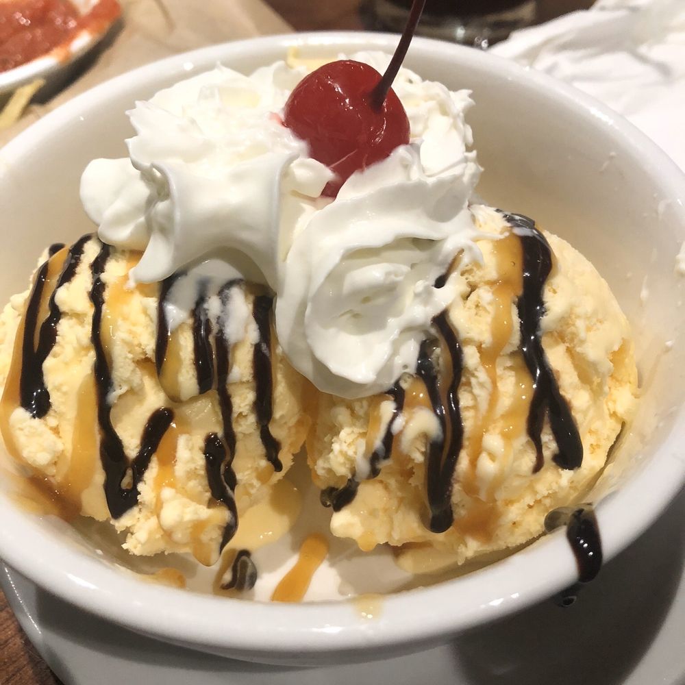 Cheddar's Scratch Kitchen - Hot Fudge Cake Sundae - American Near Me - Smyrna, Tennessee Cheddar's Scratch Kitchen - Hot Fudge Cake Sundae - American Near Me - Smyrna, Tennessee