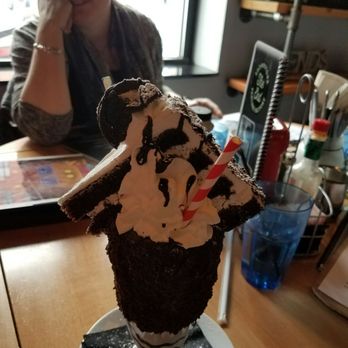Brownstone Pancake Factory - Breakfast & Brunch Near Me - Edgewater, New Jersey