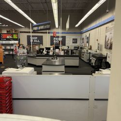 Staples - Copy center is clean and easily accessible.