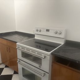 The way they carried the seam through the backsplash was amazing ! The way they carried the seam through the backsplash was amazing !