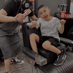 50/50's Barbershop/Salon - Kids always welcome :-)