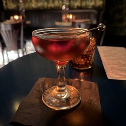 Flora - Rye Manhattan