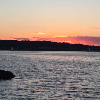 Goddard Memorial State Park - Sunset from the park - Beaches Near Me - Warwick, Rhode Island