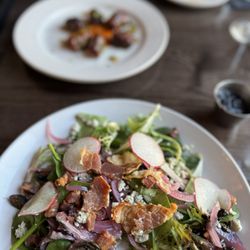 Bella Vino Wine Bar & Tapas - Pig and fig salad