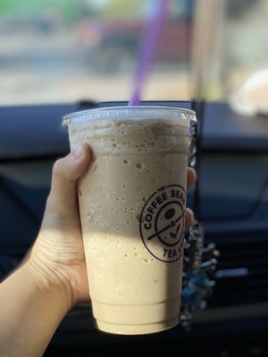 The Coffee Bean & Tea Leaf by null