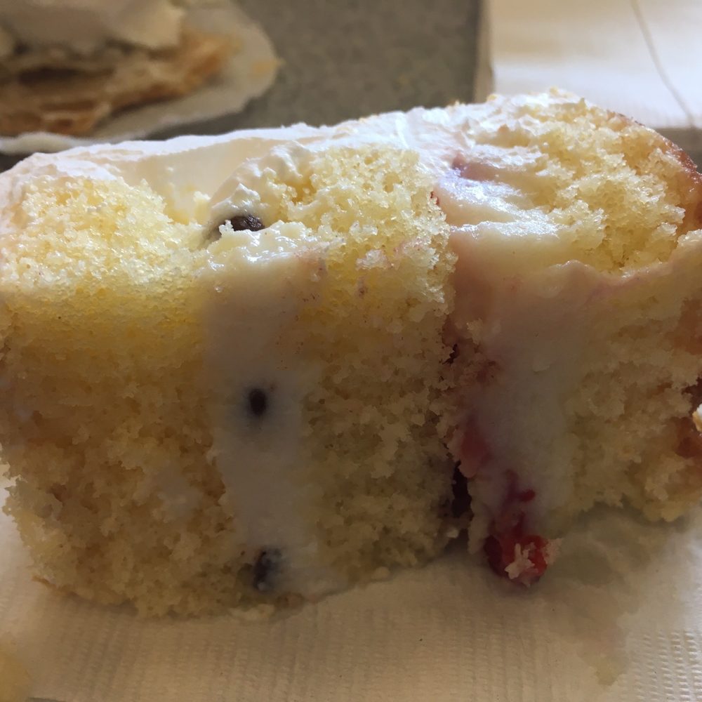 Ferrara Original - This is the original wedding cake - Bakeries Near Me - Chicago, Illinois Ferrara Original - This is the original wedding cake - Bakeries Near Me - Chicago, Illinois