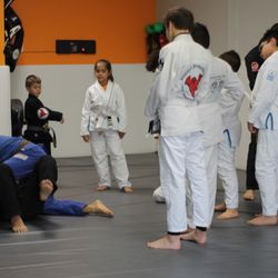 Teknica Martial Arts - Coach Renny showing technique during the Juniors Jiu Jitsu class.