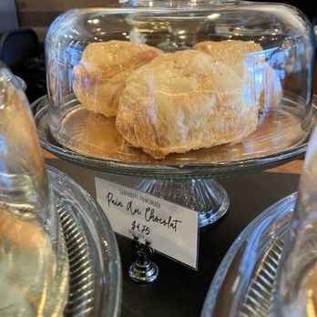 Gearhart’s Fine Chocolates - Pain au chocolate - Chocolatiers & Shops Near Me - Glen Allen, Virginia Gearhart’s Fine Chocolates - Pain au chocolate - Chocolatiers & Shops Near Me - Glen Allen, Virginia