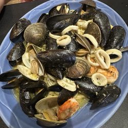 Joe Willy's Seafood House - Zuppa de Pesce