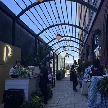 Granddam - Patio area - Desserts Near Me - Lexington, Kentucky