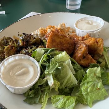 Dig Inn - Mac & Cheese, Crispy Baked Tofu ,Garlic Aioli, Kale Caesar ,Golden Brussels, Spiced Farro - New American Near Me - Stamford, Connecticut