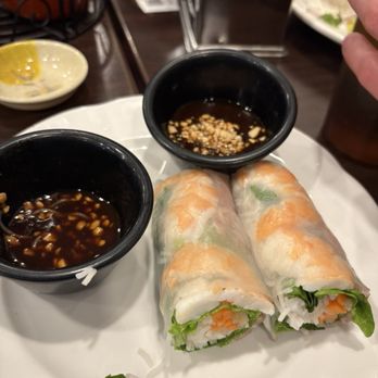 Saigon BBQ Noodle House - A2. Gỏi cuốn (2 rolls) / Fresh spring rolls - Vietnamese Near Me - San Francisco, California Saigon BBQ Noodle House - A2. Gỏi cuốn (2 rolls) / Fresh spring rolls - Vietnamese Near Me - San Francisco, California