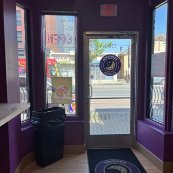 Insomnia Cookies - Desserts Near Me - Washington, DC, District of Columbia Insomnia Cookies - Desserts Near Me - Washington, DC, District of Columbia