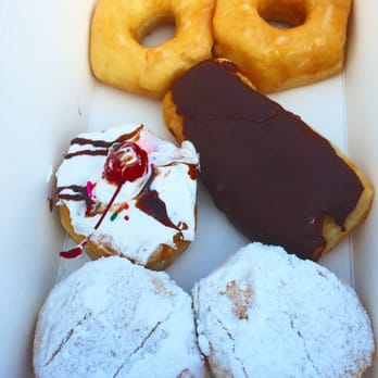 Krumpe's DO-Nut Shop - Original, chocolate eclair, banana sundae - Bakeries Near Me - Hagerstown, Maryland