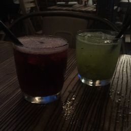 Drinks: strawberry and kiwi caipinwines