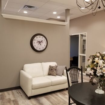 Salon Etc - Hair Salons Near Me - Indianapolis, Indiana