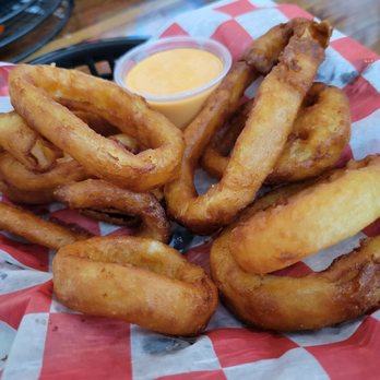 Barracuda's Bar & Grill - Onion rings - Bars Near Me - Ocean City, Maryland