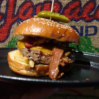 Ze Pickle - Burgers Near Me - Surry Hills, NSW