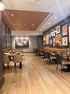 Guy Fieri's Cherokee Kitchen + Bar by null