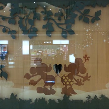 ディズニーストア ららぽーと横浜店 都筑区池辺町4035 1 横浜市 神奈川県 Japan Yelp