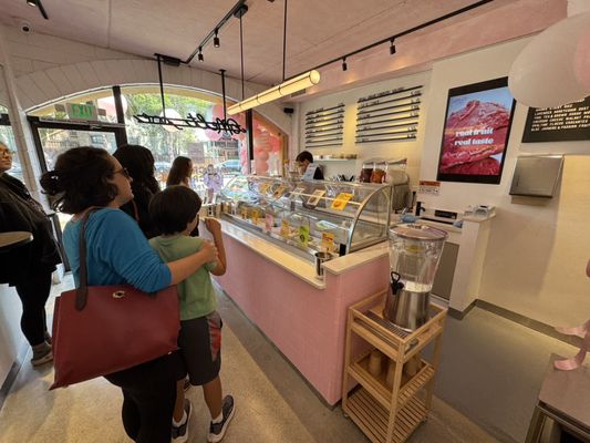 Melt Me Creamery by null