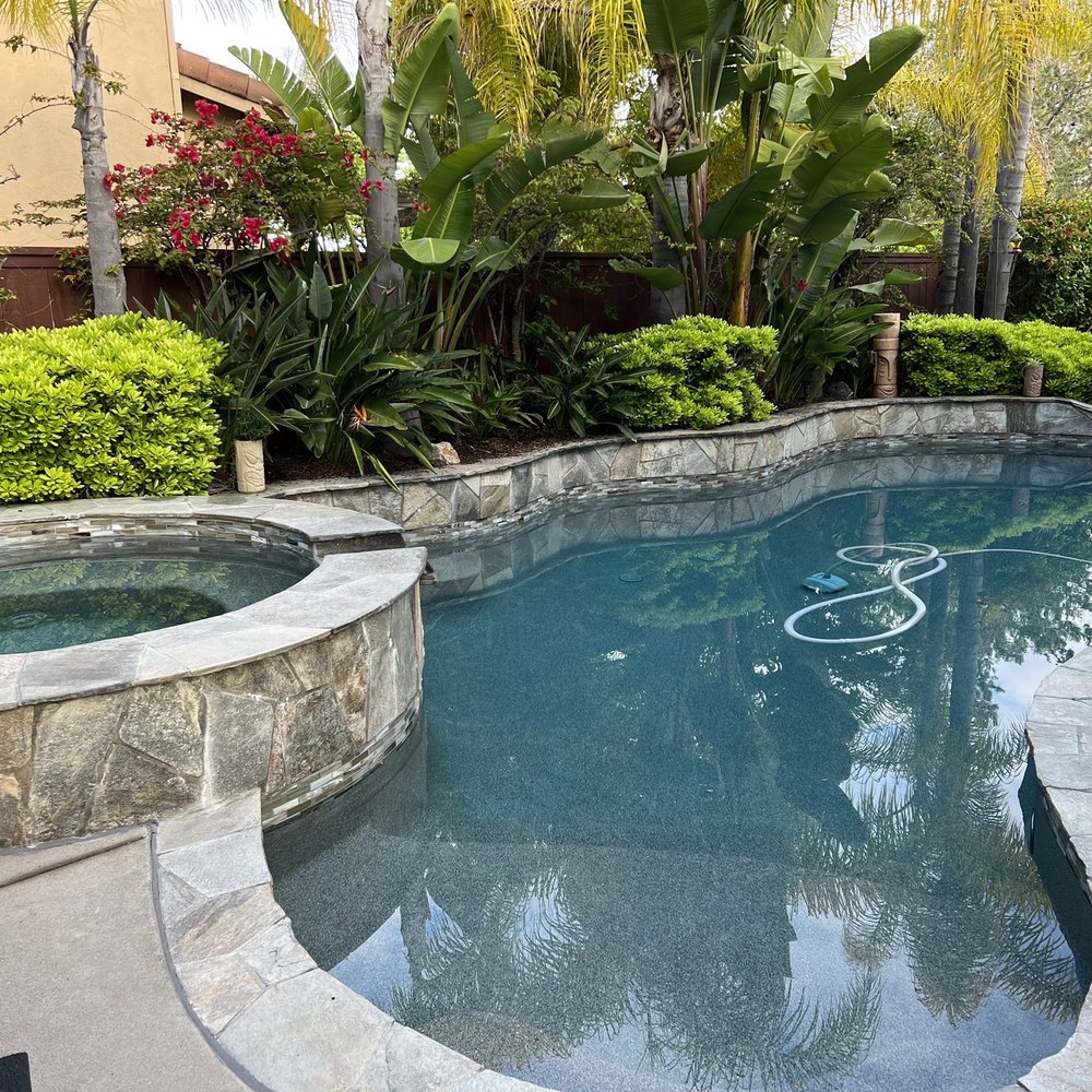 Sol Pacific - Jacuzzi and shallow end of the pool - Pool Cleaners Near Me Sol Pacific - Jacuzzi and shallow end of the pool - Pool Cleaners Near Me