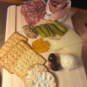 Lambertville House - Cheese board - Hotels Near Me - Lambertville, New Jersey Lambertville House - Cheese board - Hotels Near Me - Lambertville, New Jersey