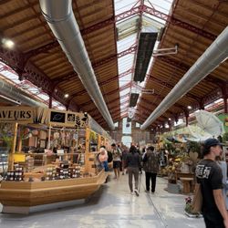 Marché Couvert - Inside look