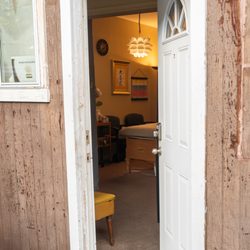 Flight of Healing - Enter the office from Wenger Alley