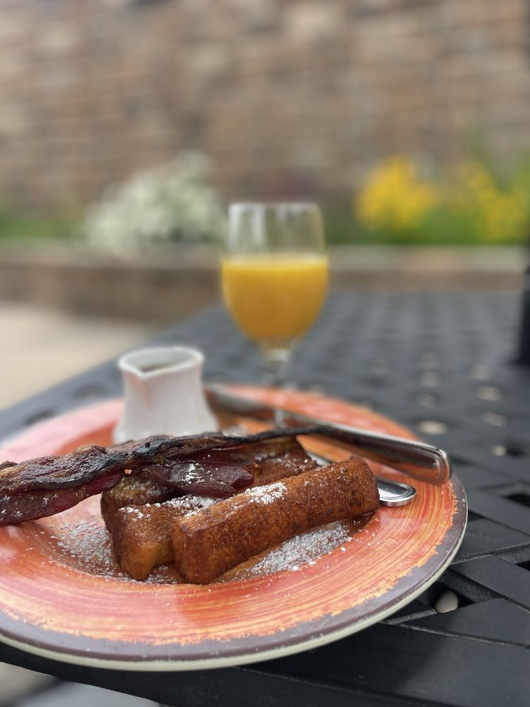 Food from Spoons Bistro & Bakery