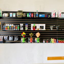 Puffs Smoke & Vape - Glassware