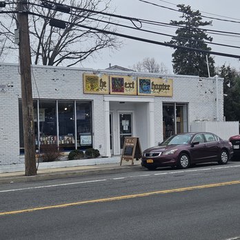 The Next Chapter - Used Bookstore Near Me - Huntington, New York
