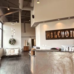Salon Halcyon