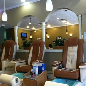 Happy Nail Salon - Clean bright atmosphere :) - Nail Salons Near Me - Tampa, Florida Happy Nail Salon - Clean bright atmosphere :) - Nail Salons Near Me - Tampa, Florida